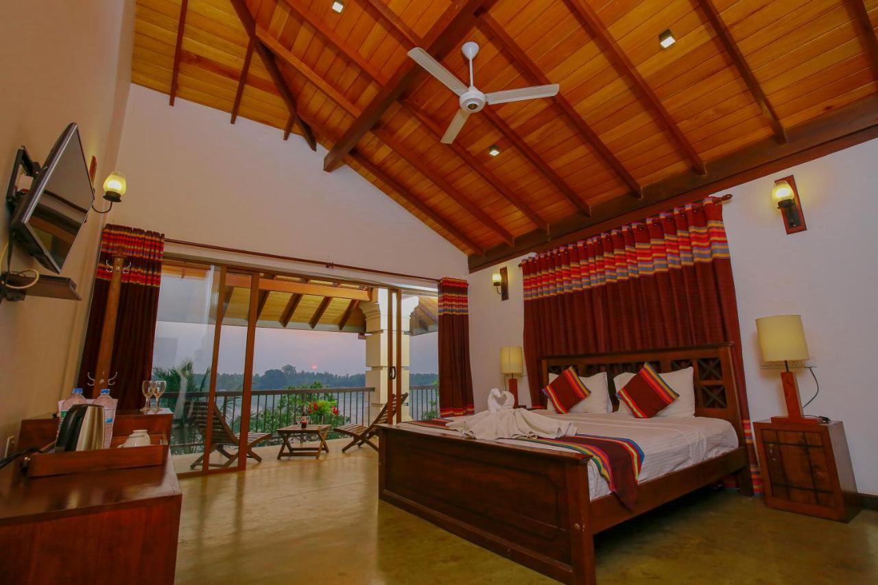 Diya Dahara Lake Resort Yala Eksteriør bilde