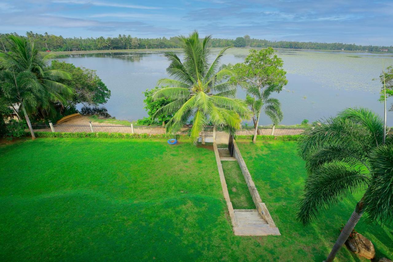Diya Dahara Lake Resort Yala Eksteriør bilde