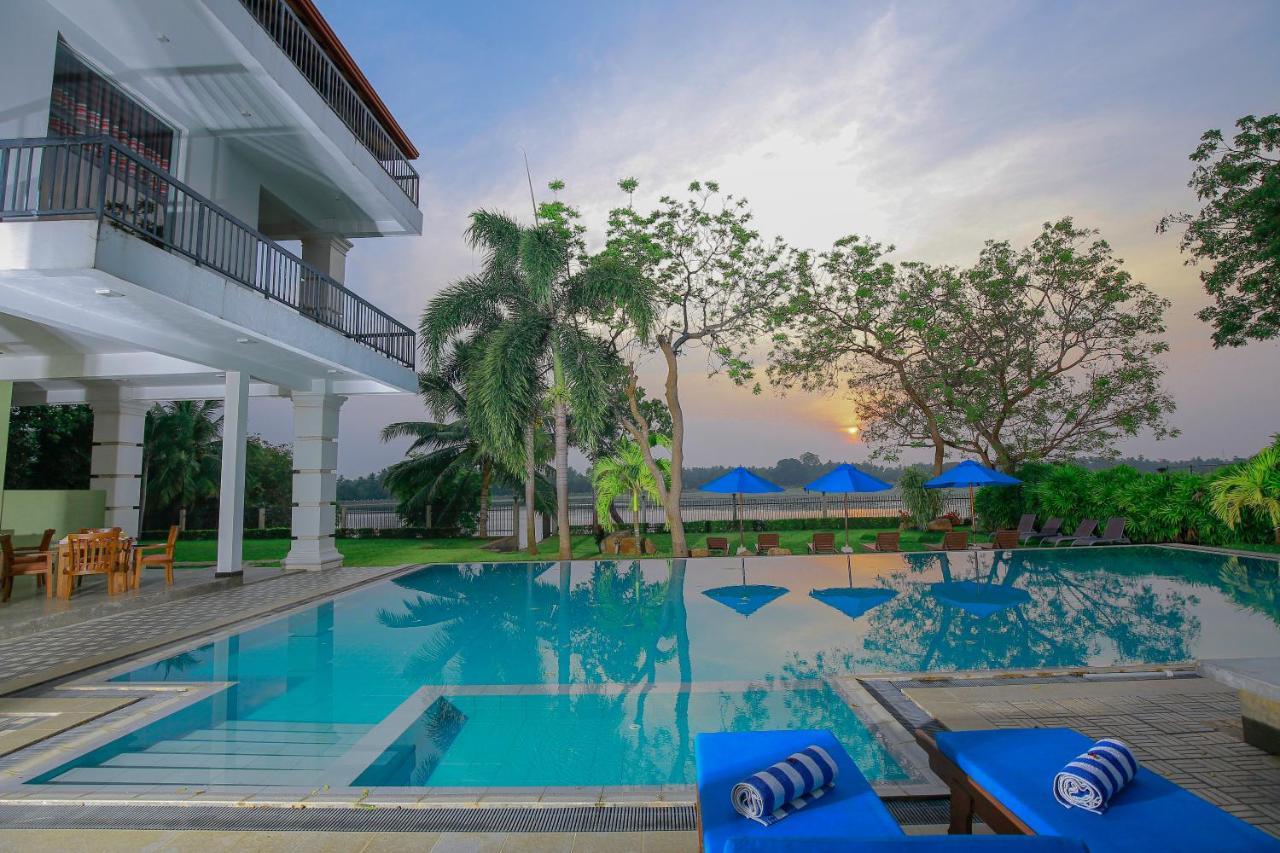 Diya Dahara Lake Resort Yala Eksteriør bilde