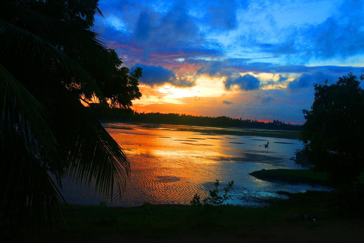 Diya Dahara Lake Resort Yala Eksteriør bilde