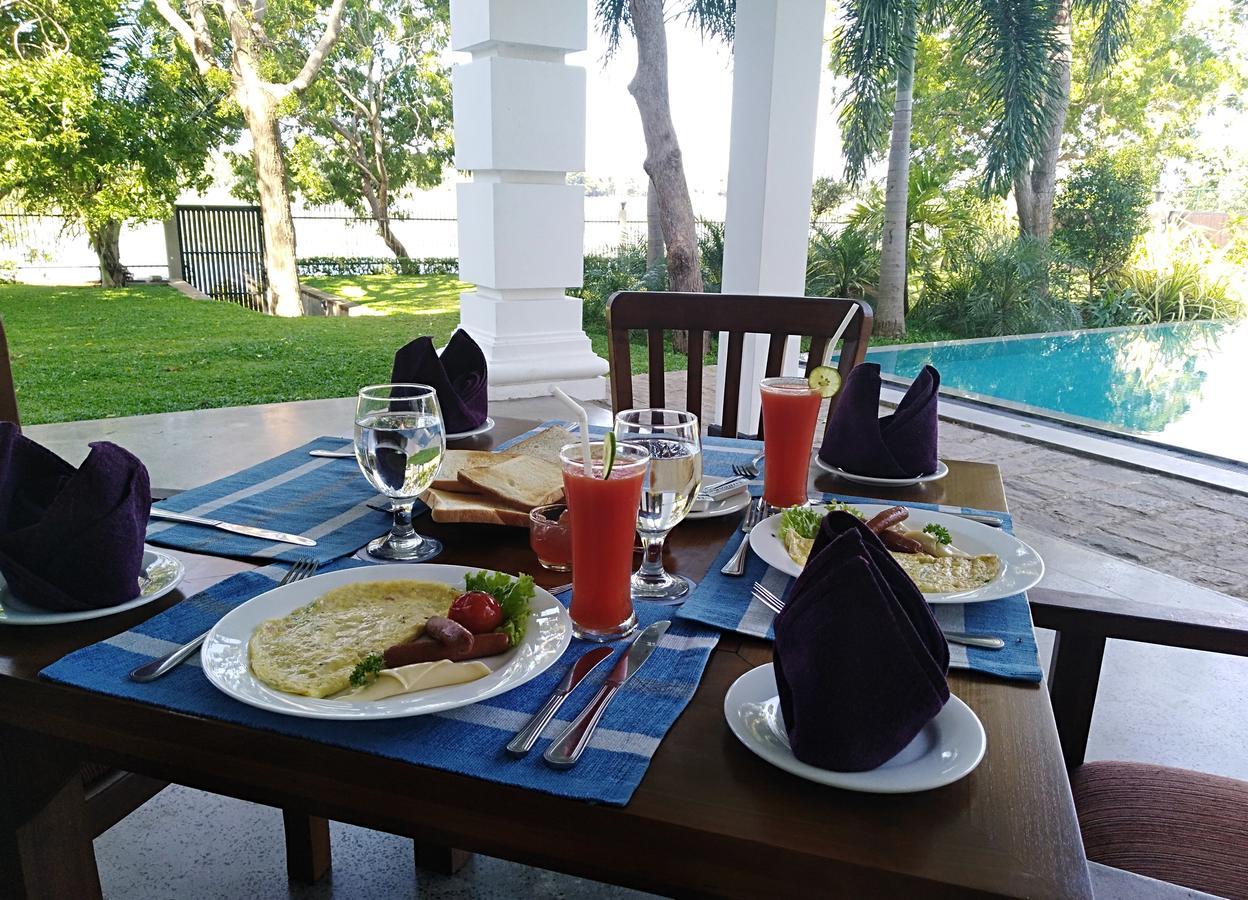 Diya Dahara Lake Resort Yala Eksteriør bilde