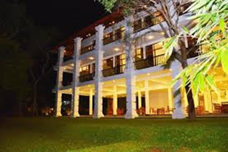 Diya Dahara Lake Resort Yala Eksteriør bilde